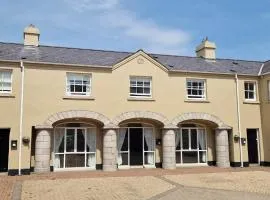 The Downshire Arms Apartments Hilltown