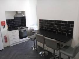 Double-bed (E2) close to Burnley city centre，位于伯恩利的酒店