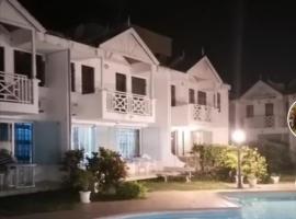 Front Seaview Villa At Flic En Flac，位于Palmyre的酒店