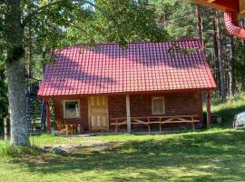 Strautmali Red House in Mazirbe，位于Mazirbe的酒店
