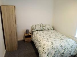 Double-bed (H2) close to Burnley city centre，位于伯恩利的酒店