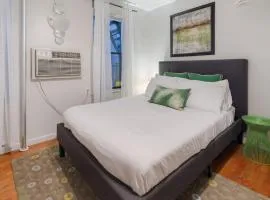 Elevate Apartment at Times Square - Cozy Studio in Times Square and Nearby Restaurants