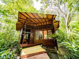Simona del Mar Centro Ecoturístico，位于Turbo的酒店