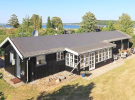 Holiday home Karrebæksminde IX，位于Karrebæksminde的酒店