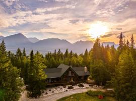 莫伯利山林小屋，位于戈尔登的带按摩浴缸的酒店