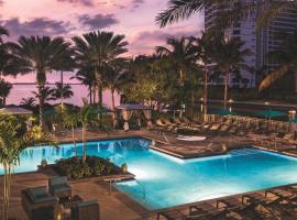 The Ritz-Carlton, Sarasota，位于萨拉索塔Sarasota Commons Shopping Center附近的酒店