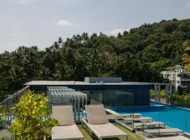 Aristo 2 Phuket, Surin beach