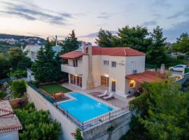 VILLA SISSY CAREFREE VACATIONSΘΕ，位于塞奥洛戈斯的酒店