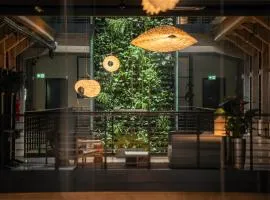MONTOWNIA Lofts & Experience