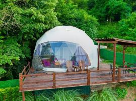 ME-GA Glamping，位于萨潘贾的酒店