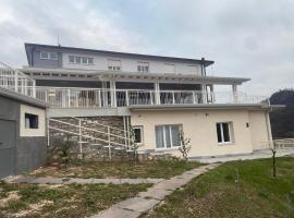 ZETA CAMERE Albergo Lodrino，位于Villa的酒店