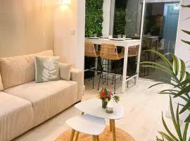 Appartement Zen à Frejus avec jardin, piscine, tennis, proche mer