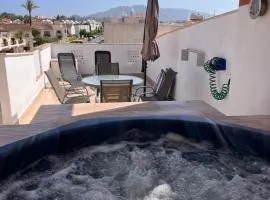 Atico Helena con solarium y jacuzzi privado en Laguna Beach