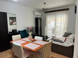 Philoxenia Oasis Supreme Apartment