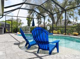 Beautiful Cape Coral Oasis! King Bed, BBQ, Heated Pool, PVT Yard & Much More!，位于珊瑚角的度假短租房