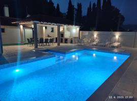 Villa Jelena，位于特雷比涅的酒店