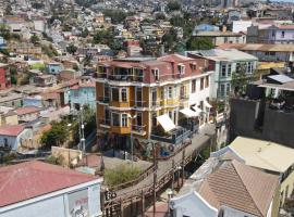 Hotel Boutique Casa Vander，位于瓦尔帕莱索的酒店