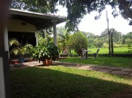 汉斯卡旅馆，位于Buttala的酒店