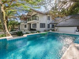 Beach House Pool Villa，位于洛坤府的酒店