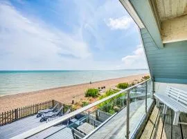 Beachfront Escape Sleeps 8 Ideal Family Retreat