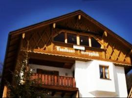 1a Alpen Panorama Hütte，位于米滕瓦尔德的酒店
