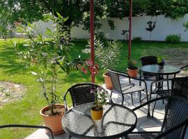 Zsuzsanna Vendégház，位于吉奥马恩德勒德的酒店