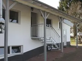 Ruhige Ferienwohnungen mit Teichblick