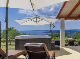 Holiday Home Di Nelo by Interhome，位于拉宾的酒店