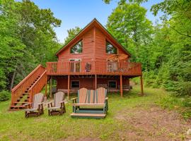 Double Arrow Cabin，位于Mercer的酒店