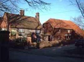 Perch And Pike，位于South Stoke的酒店