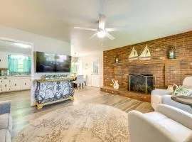 Charming Jonesville Home with Grill - Near Wineries!