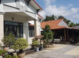 Hoa Lan Homestay，位于槟知的酒店