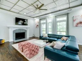 10 Acres with Hot Tub and Pond Luxury Melissa Villa!