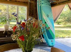 Suurkivi Nature Escape，位于黑德梅埃斯泰的酒店