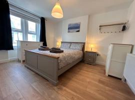 Mona Lodge - 3 bed cottage in Llandudno，位于兰迪德诺的酒店