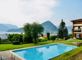 ISEO LAKE APARTMENTS, FANTASTIC VIEW, DOG & BIKERS FRIENDS, 200mt from lake