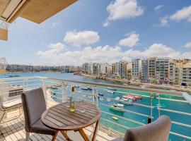 Exquisite Seafront Apart in Spinola Bay St Julians，位于帕切维拉的酒店