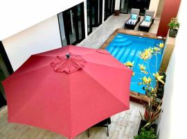 Casa Amor! Completely Private Home & Pool, Close Beach, Bikes，位于洛雷托的酒店