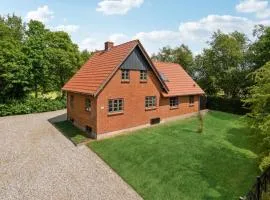 Awesome Home In Bække With Kitchen