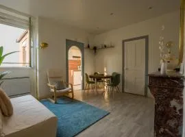 The Sweetness of Champagne, Hyper-Centre