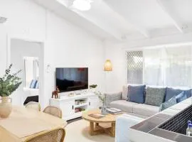 Pet friendly family getaway near the beach