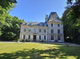 La Maison Pelloquin，位于Bernières-sur-Mer的海滩酒店