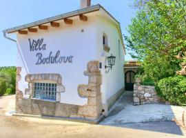 Holiday home Villa Bodulova，位于希洛的酒店