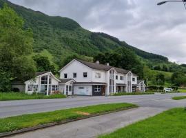 Rosendal Apartments Motellet，位于鲁森达尔的酒店