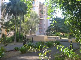 RESIDENCE CYBERVILLAGE THREE ROOMS Apartment，位于埃比尼的酒店