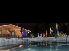 CHALET IL GELSOMINO DELL'ETNA，位于加里的酒店