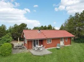 Two-Bedroom Holiday Home In Skjern