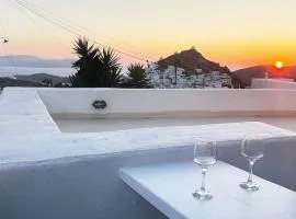 Cycladic home Aretinni