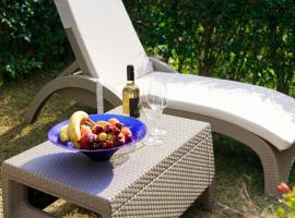 Sunshine House，位于斯卡拉福卡斯的酒店