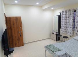 SPOT ON Hotel Nakshatra，位于Arwi的酒店